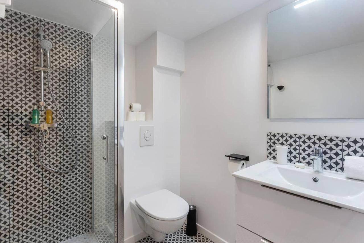 Studio 4 personnes avec Mezzanine à Montparnasse-Saint Germain Parigi Esterno foto