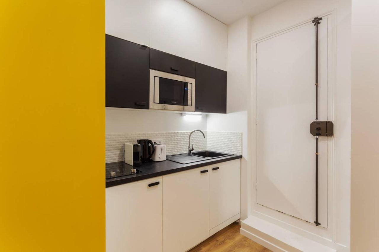 Studio 4 personnes avec Mezzanine à Montparnasse-Saint Germain Parigi Esterno foto