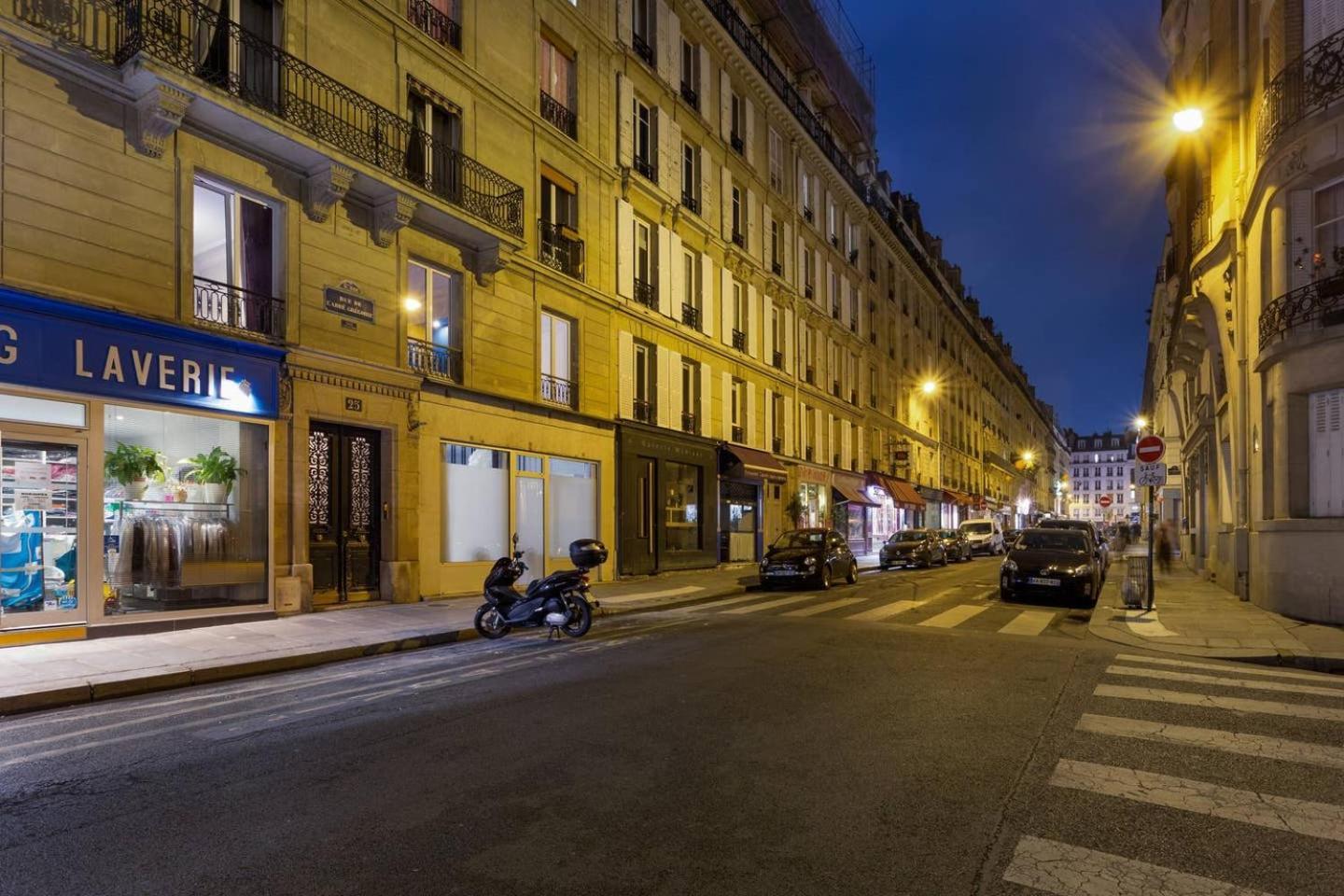 Studio 4 personnes avec Mezzanine à Montparnasse-Saint Germain Parigi Esterno foto
